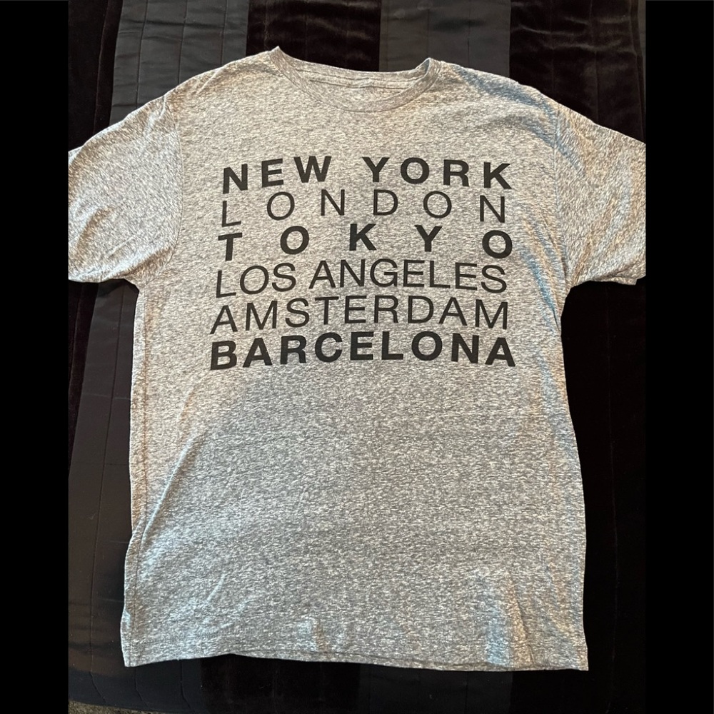 Ocean current custom originals size Medium gray T-shirt.